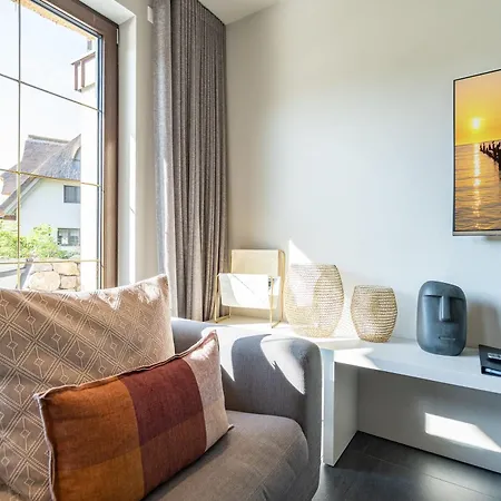 Semesterbostad Reet & N 4 *